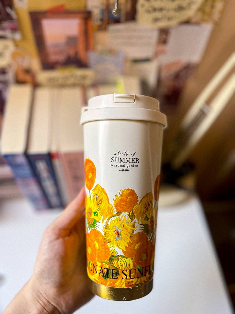 🪻🌻مطرة+كاسة حافظة للحرارة ٥٠٠ مل